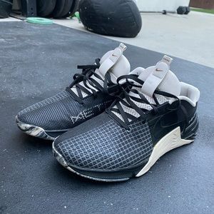 Selling my husbands Nike Metcon 8!